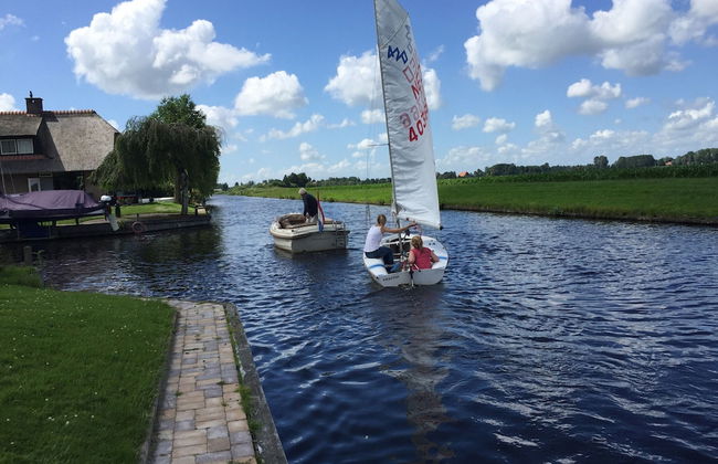 Villa in Friesland With Waterfront Garden - Foto 24