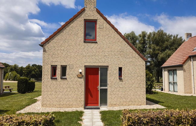 Detached Home Nijmegen Lake View Sauna - Photo 1