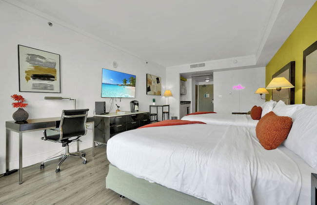 Stunning 12th Floor Studio in the Grove - Photo 6