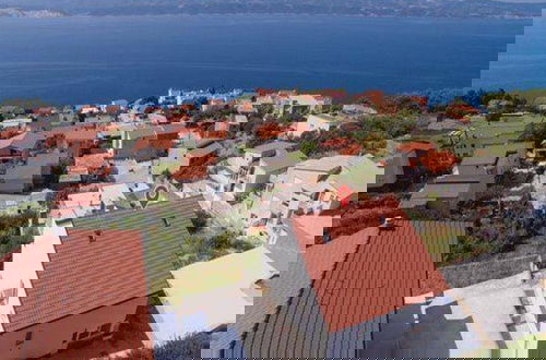 Foto 28 - Apartment Stipic Omis - Three Bedroom Apartment With Terrace