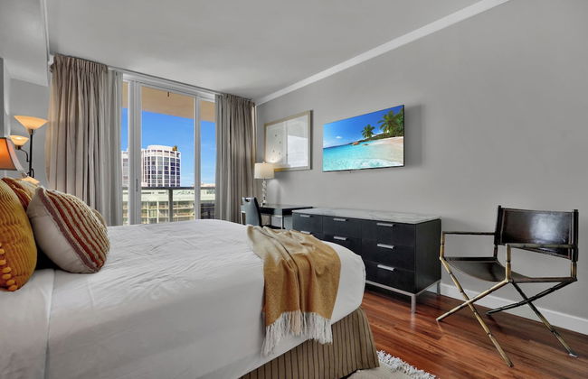 Spectacular Bay View 1bd 2baths in Grove - Photo 7