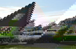 Foto 1 - Waterfront Villa With Sauna in Friesland
