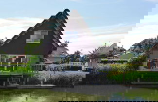 Foto 1 - Waterfront Villa With Sauna