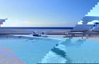 Foto 1 - Luxurious Ocean Front Holiday Home