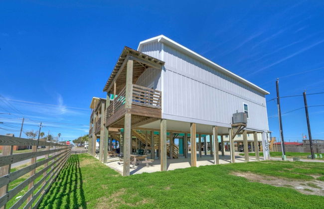 Boat Dock & Pool Private Fishing Village Roseate Spoonbill by Avantstay - Foto 22