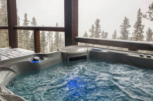 Photo 38 - Luxury Ski-in/out Getaway w/ Hot Tub & Views
