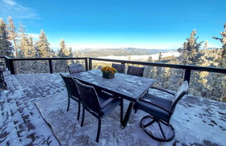 Photo 1 - Luxury Ski-in/out Getaway w/ Hot Tub & Views