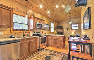 Photo 1 - Rustic Pigeon Forge Cabin w/ Hot Tub: Near Town