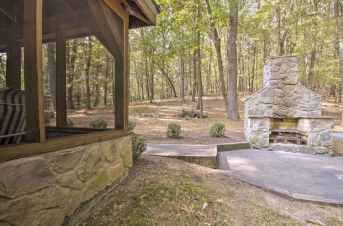 Photo 2 - Couples Cabin - 5 Mi to DT Berkeley Springs