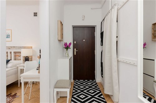 Photo 24 - Sweet & Stylish Apartment by Renters
