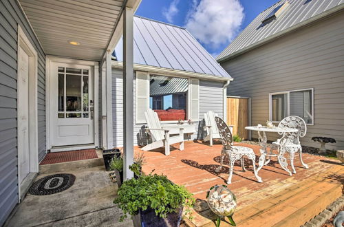 Foto 27 - Waldport Beach House w/ Loft, Grill & Ocean Views