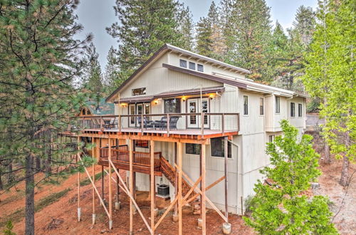 Photo 4 - Peaceful Starry Pines Cabin w/ Deck & Views