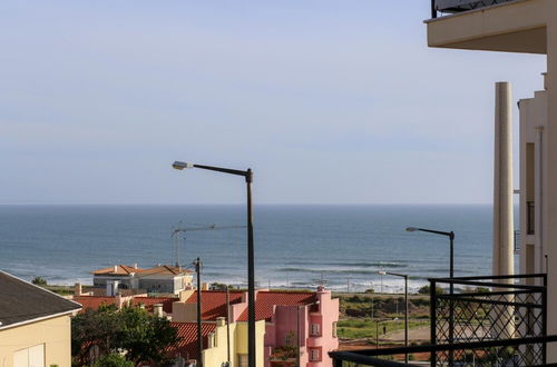 Photo 24 - Atlantic Ocean Pool Apartment