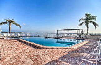 Foto 1 - Isla Del Sol Condo ~ 2 Miles to St Pete Beach