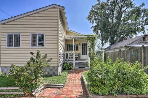 Foto 4 - Lake Erie Waterfront Home w/ Sunroom & Yard