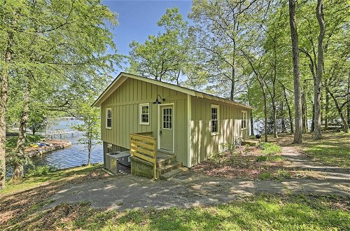 Foto 14 - Harrison Lakefront Cottage w/ Private Dock