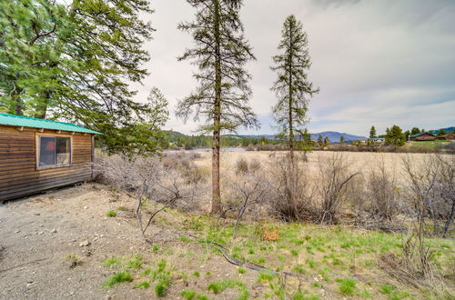 Photo 16 - Quiet Republic Cabin w/ Lake Views