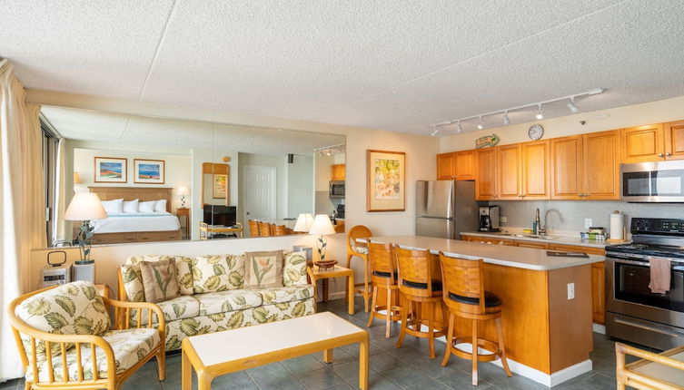 Foto 1 - 33rd Floor Condo with Tropical Décor & Spacious Lanai! by Koko Resort Vacation Rentals