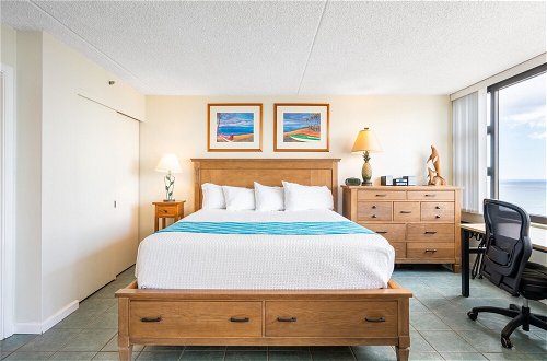 Photo 4 - 33rd Floor Condo with Tropical Décor & Spacious Lanai! by Koko Resort Vacation Rentals