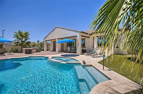 Foto 18 - Modern Azure Home w/ Beautiful Patio, Pool & Spa