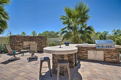 Foto 7 - Modern Azure Home w/ Beautiful Patio, Pool & Spa