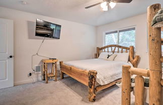 Photo 2 - Spacious Sun-up Bay Cabin, 20 Min to Downtown Cda