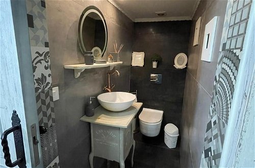 Foto 20 - Charming 2-bed Apartment in Dbayeh Near Le Mall