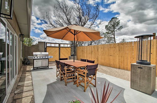 Photo 11 - Luxury Albuquerque Home w/ Pool, Deck, + Hot Tub