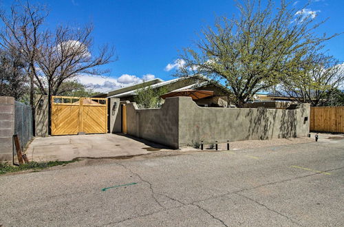 Photo 2 - Luxury Albuquerque Home w/ Pool, Deck, + Hot Tub