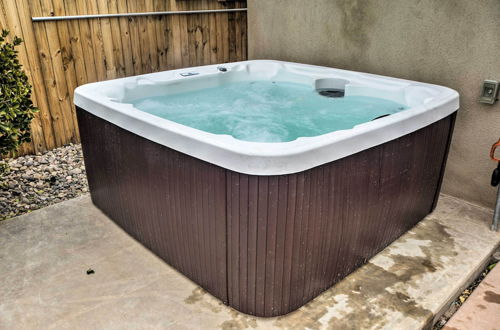 Photo 9 - Luxury Albuquerque Home w/ Pool, Deck, + Hot Tub