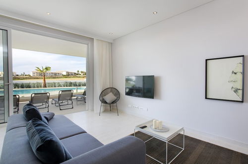 Foto 5 - Luxury Ocean Apartment by Ideal Homes Porto de Mos Lagos