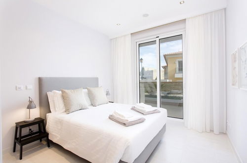 Foto 7 - Luxury Ocean Apartment by Ideal Homes Porto de Mos Lagos