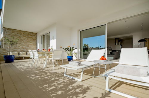 Photo 3 - Luxury Ocean Apartment by Ideal Homes Porto de Mos Lagos