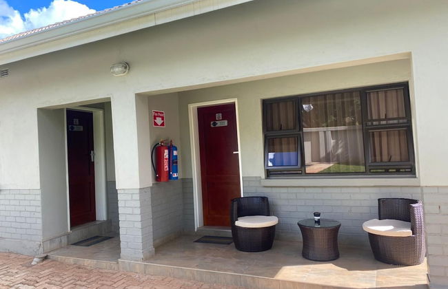 A Pristine B B Located in the Peaceful Suburb of Belvedere Harare - 2007 - Photo 15