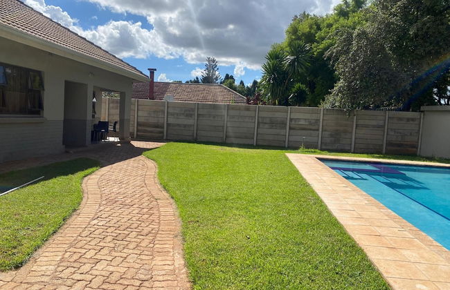 A Pristine B B Located in the Peaceful Suburb of Belvedere Harare - 2007 - Photo 23