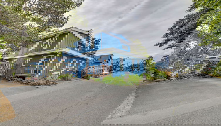 Foto 1 - House w/ Hot Tub & Deck - Walk to Seaside Beach