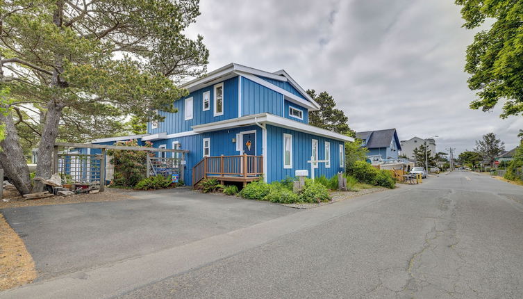 Photo 1 - House w/ Hot Tub & Deck - Walk to Seaside Beach