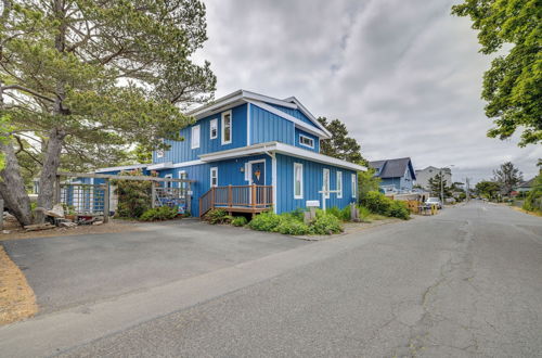 Photo 1 - House w/ Hot Tub & Deck - Walk to Seaside Beach