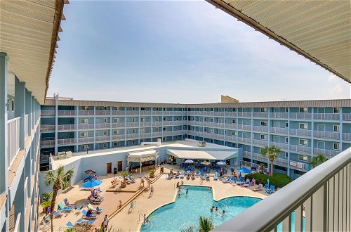Foto 15 - Hilton Head Resort Retreat: Hot Tub & Beach Access