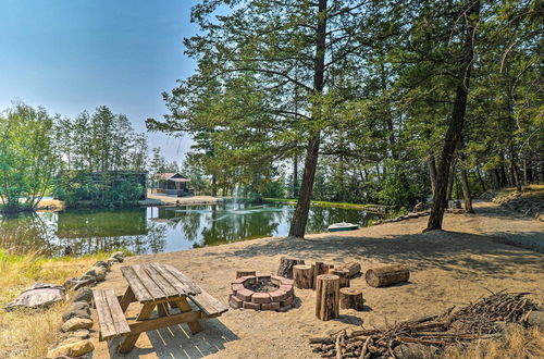 Photo 18 - Wilderness Glamping: Eureka Tiny Home w/ Hot Tub