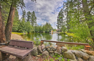 Foto 2 - Wilderness Glamping: Eureka Tiny Home w/ Hot Tub