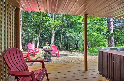 Photo 4 - Arden Vacation Rental w/ Private Hot Tub & Grill