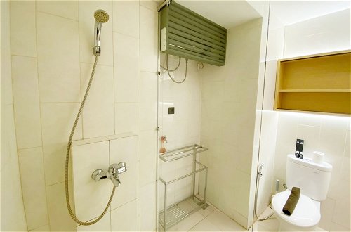 Photo 8 - Scenic And Homey Studio Mataram City Apartment