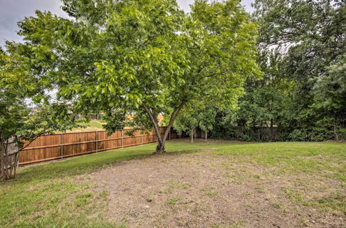 Photo 26 - Cozy Irving Home w/ Fully Fenced Backyard