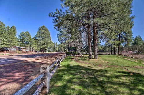 Photo 6 - Pet-friendly Pinetop-lakeside Condo + Balcony