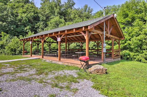 Foto 35 - Homey Sevierville Cabin w/ Deck Near Pigeon Forge