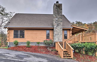 Photo 3 - Homey Sevierville Cabin w/ Deck Near Pigeon Forge