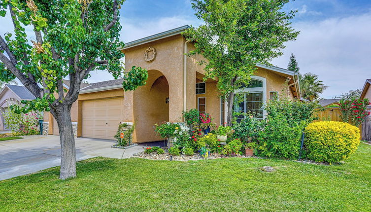 Foto 1 - Peaceful Fresno Home, Near Popular Wineries