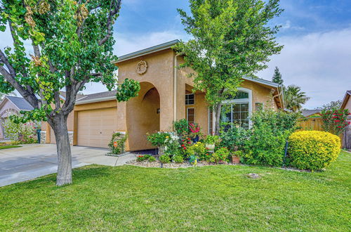 Foto 1 - Peaceful Fresno Home, Near Popular Wineries