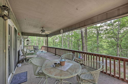 Photo 18 - Scenic Hot Springs Cottage w/ Covered Deck